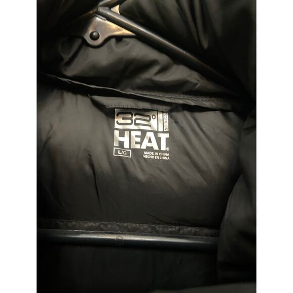 32 Degrees women’s black puffer hooded jacket size large - Picture 7 of 8